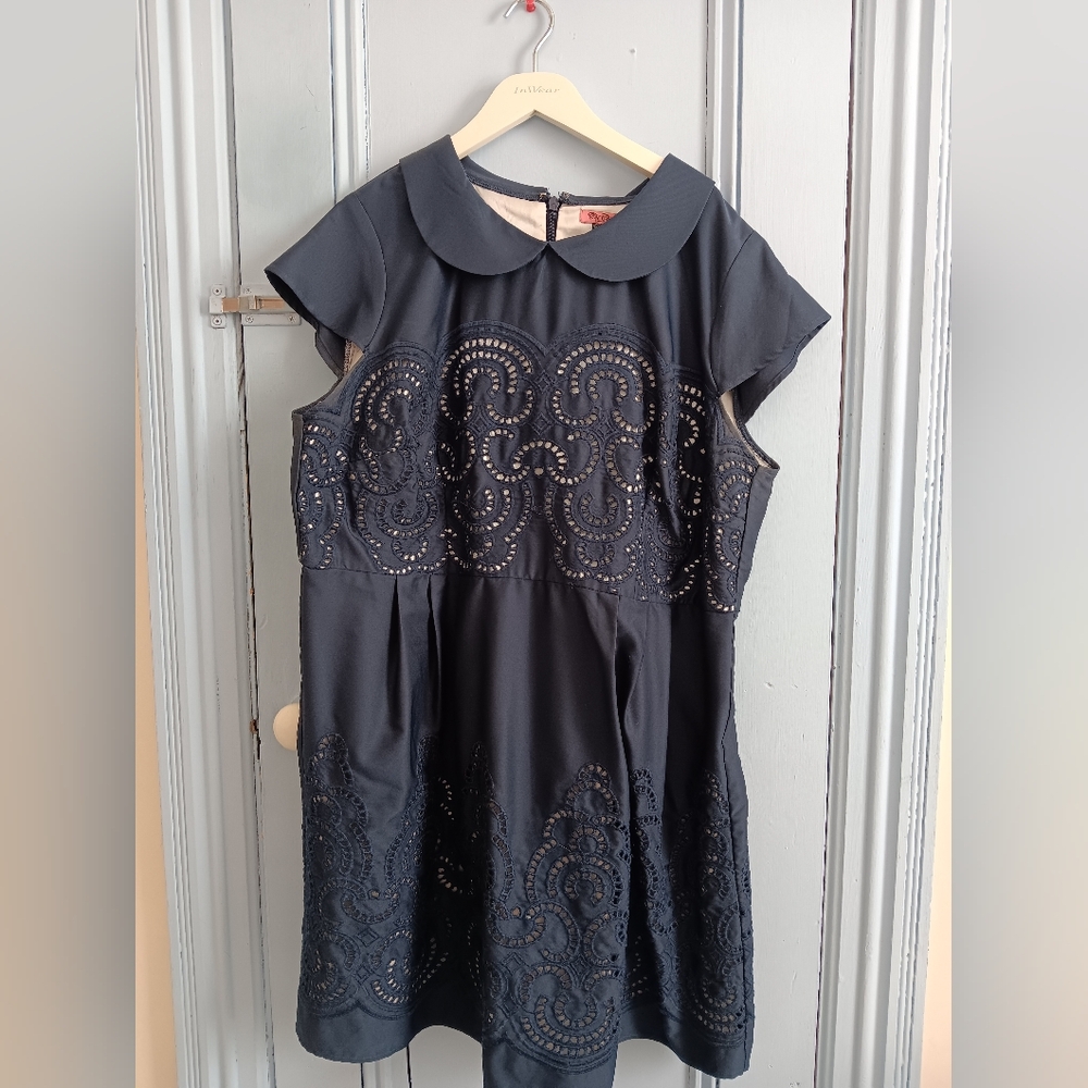 Elegant Blue Lace Dress